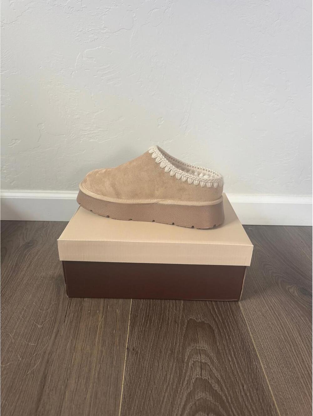 Platform Cozy Mule Slippers (Oasis Society)   [COPY]